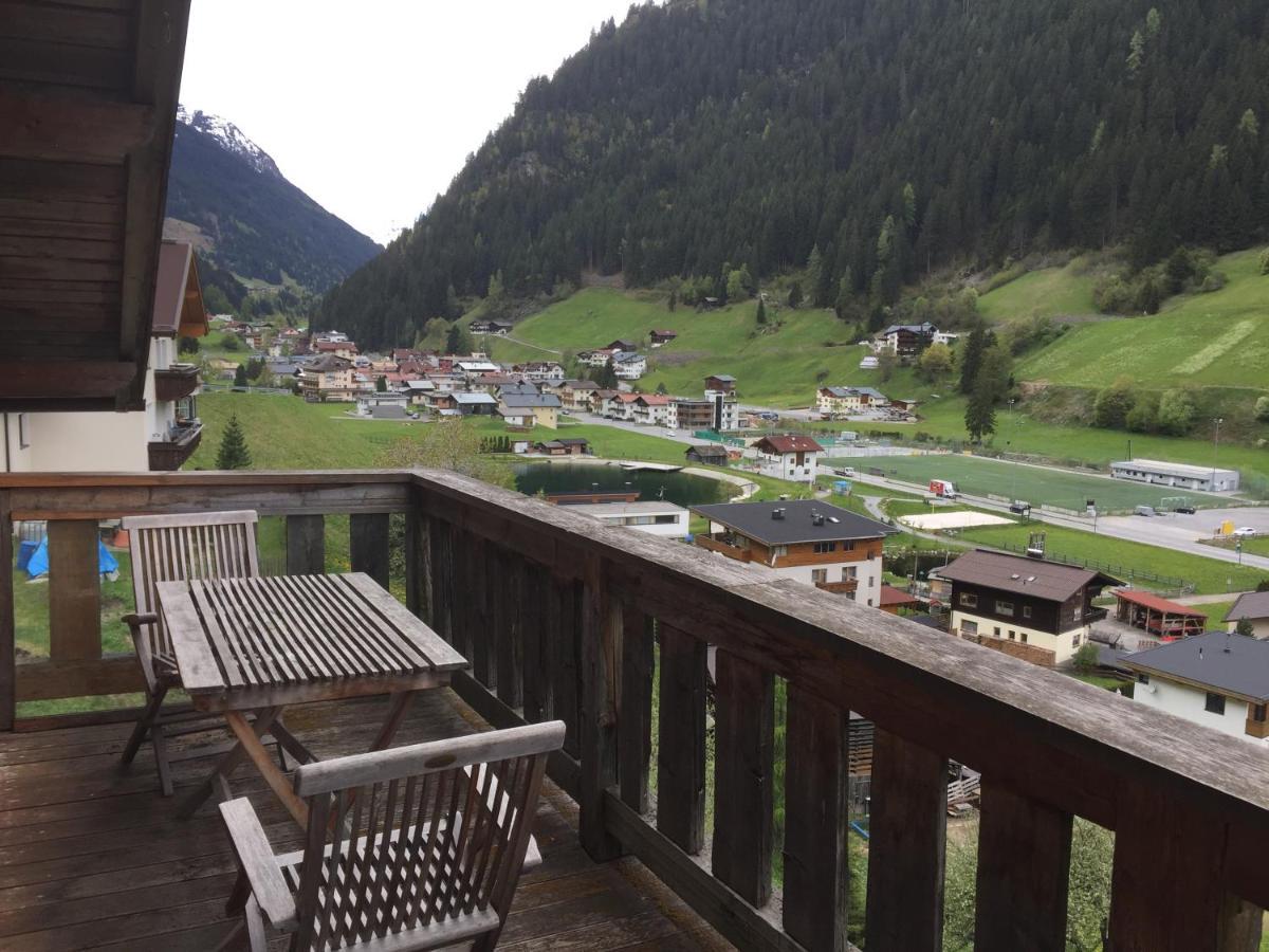 Uriges Alpen-Apartment Stefan Juen ซี ภายนอก รูปภาพ