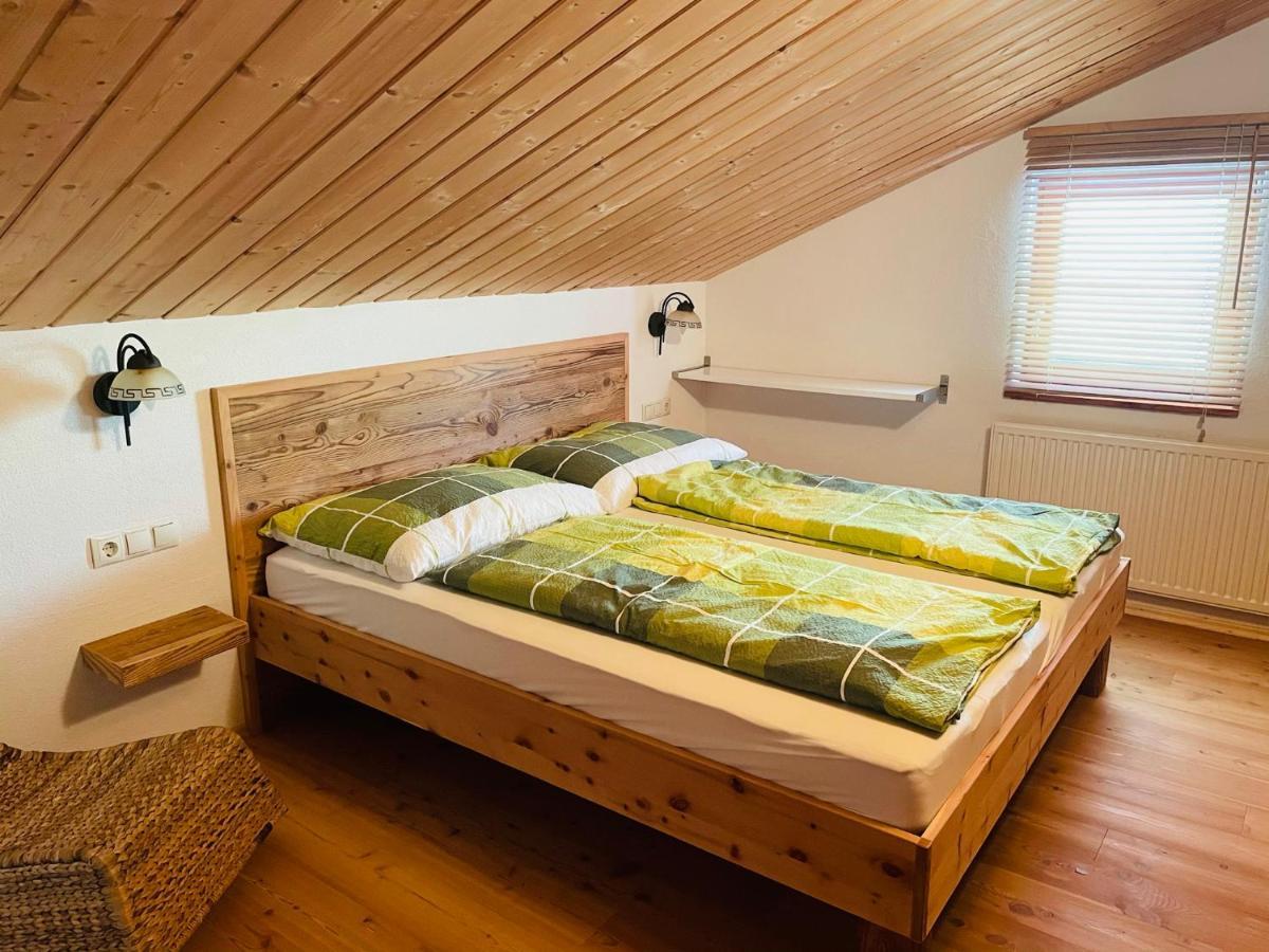Uriges Alpen-Apartment Stefan Juen ซี ภายนอก รูปภาพ