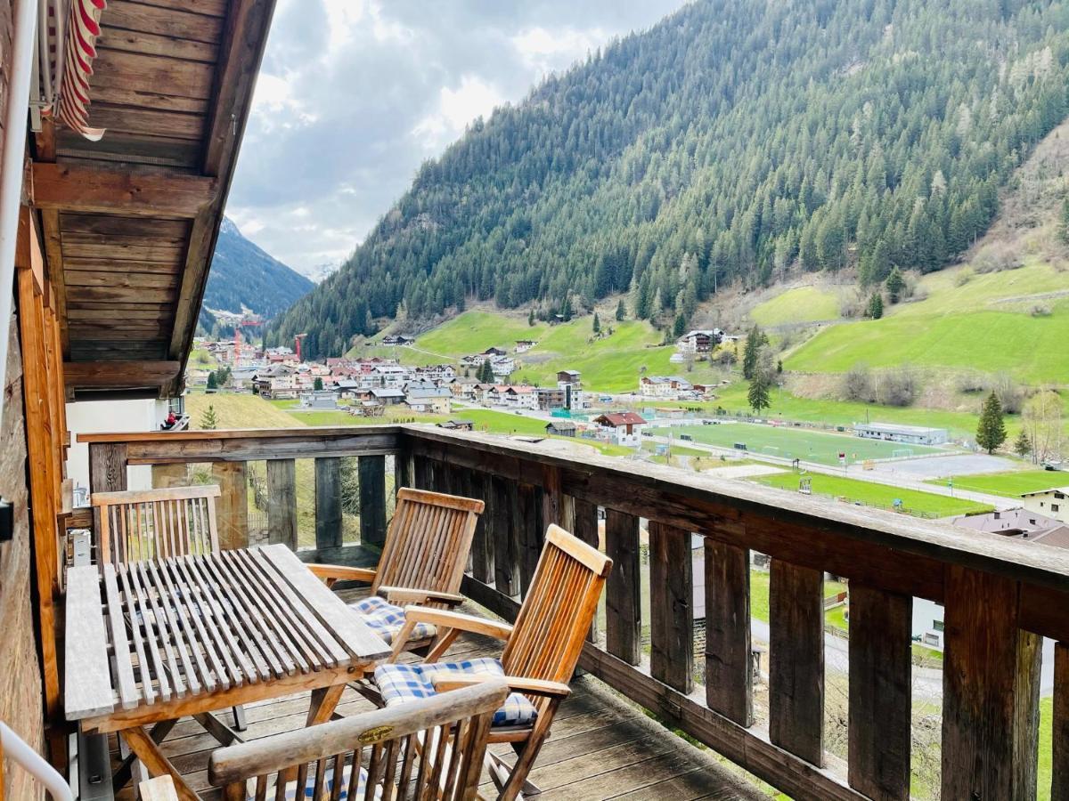 Uriges Alpen-Apartment Stefan Juen ซี ภายนอก รูปภาพ